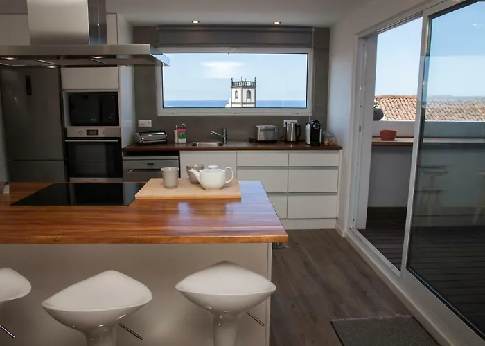 Terra * Lagoa (Azores)